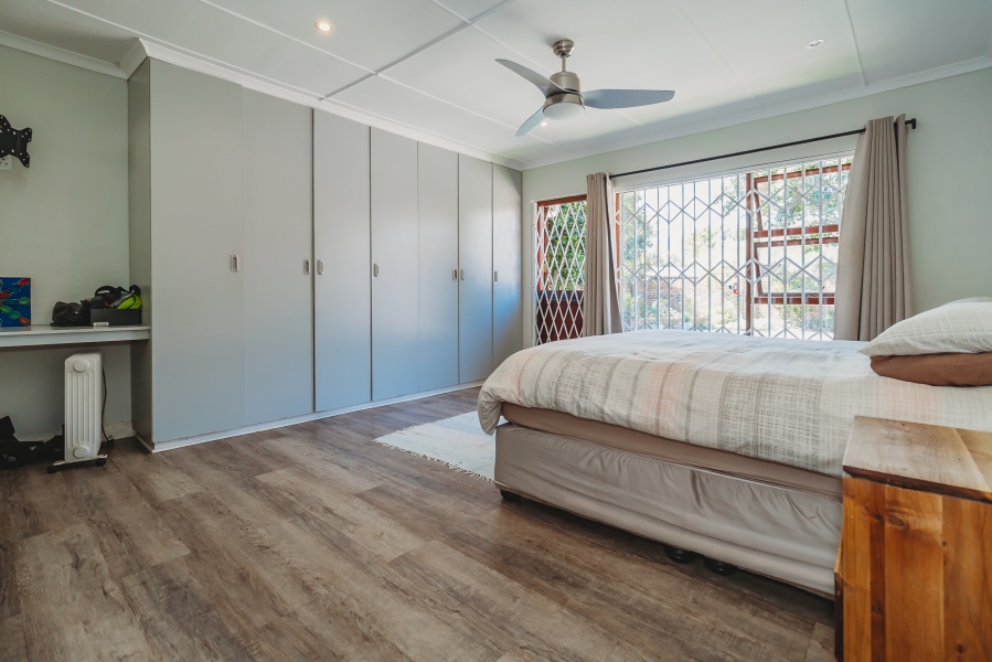 4 Bedroom Property for Sale in Loerie Park Western Cape